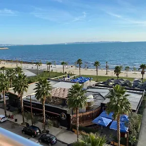 Sea View Apartment/beach/city Center/wifi Apartment Durrës